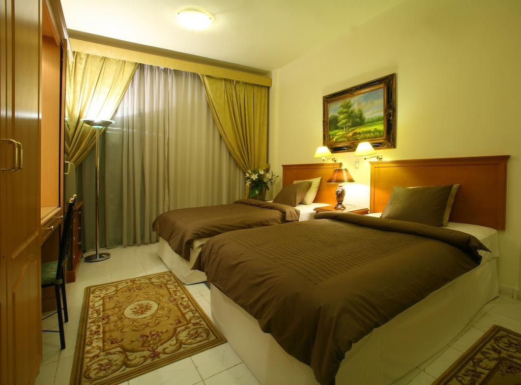 Khalidia Hotel Apartments ดูไบ ภายนอก รูปภาพ